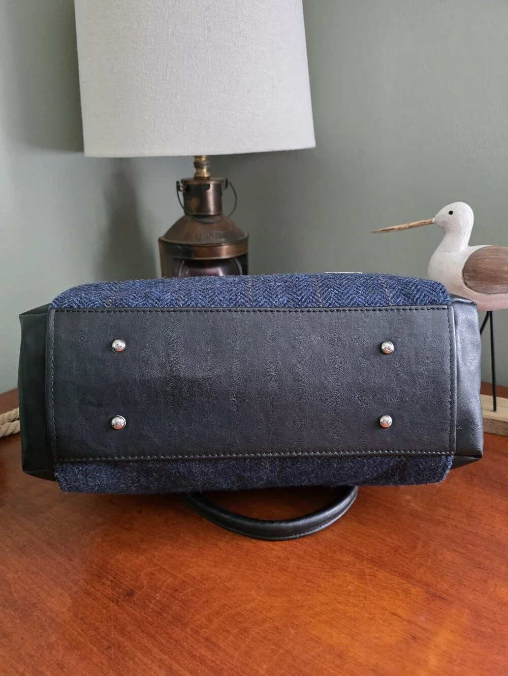 Mucros Weavers exterior bag